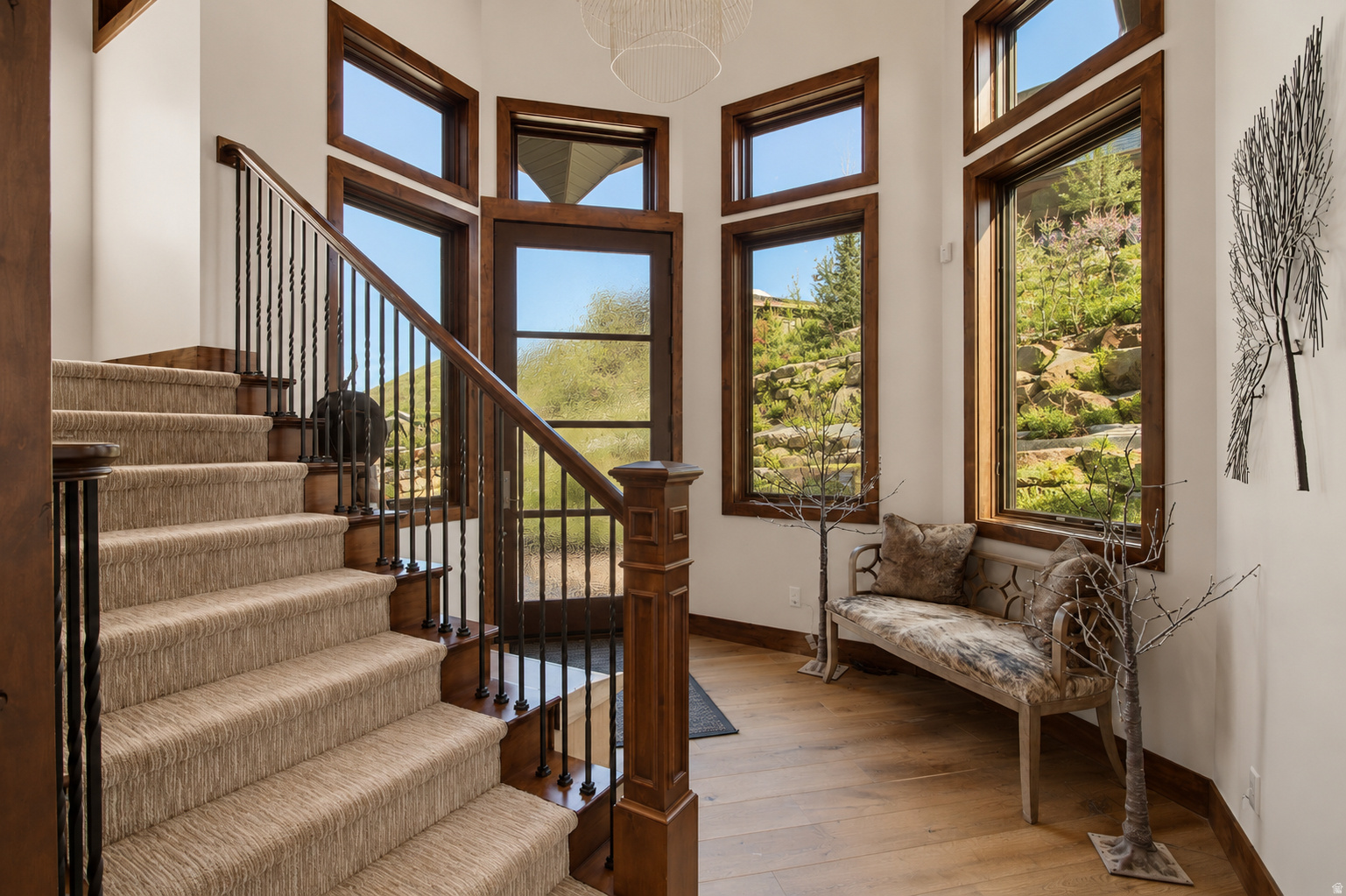 HIDEOUT CANYON - Residential