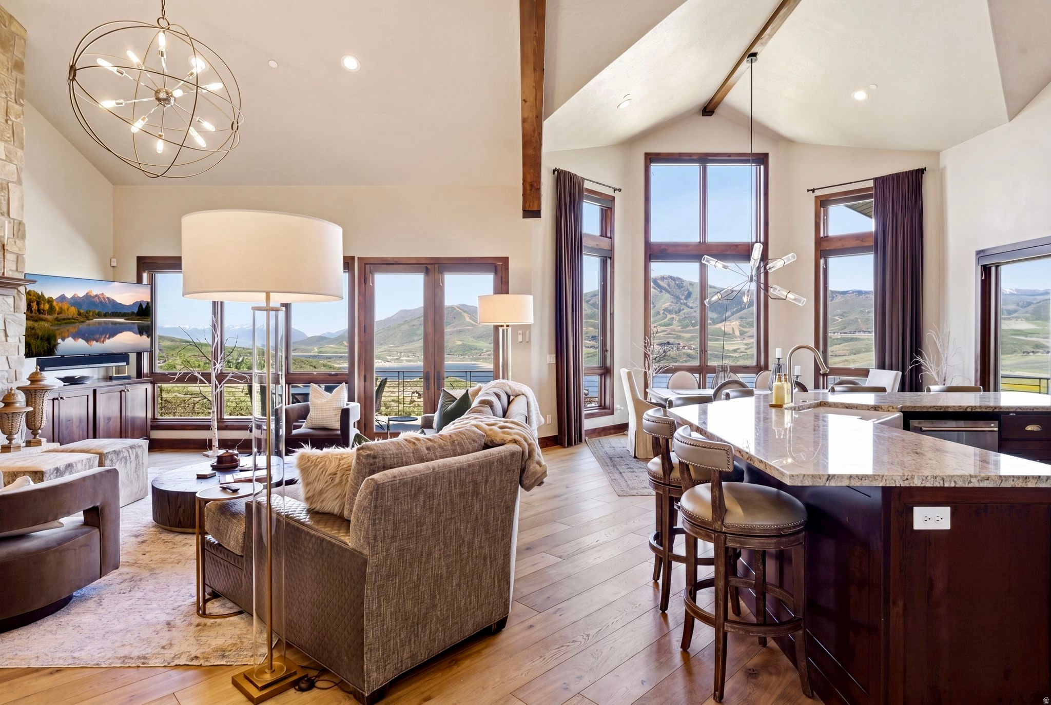 HIDEOUT CANYON - Residential
