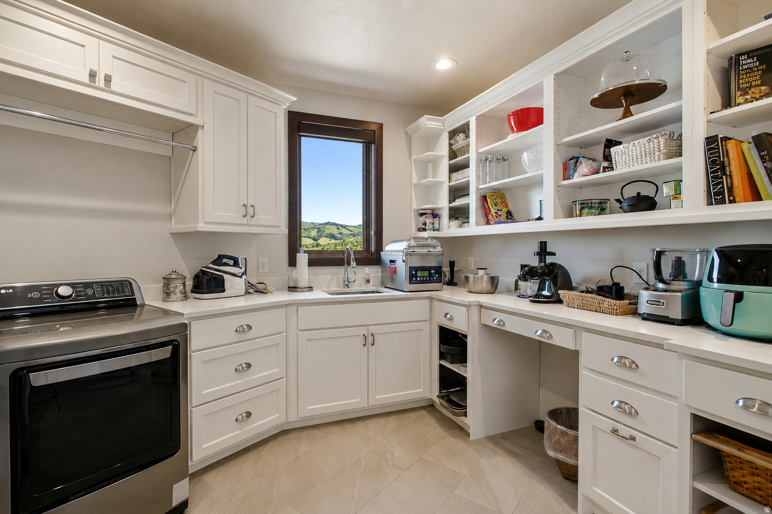 HIDEOUT CANYON - Residential