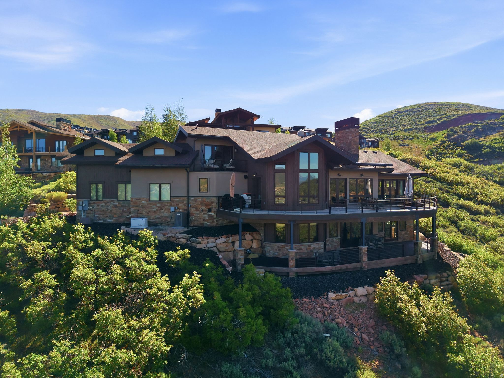 HIDEOUT CANYON - Residential