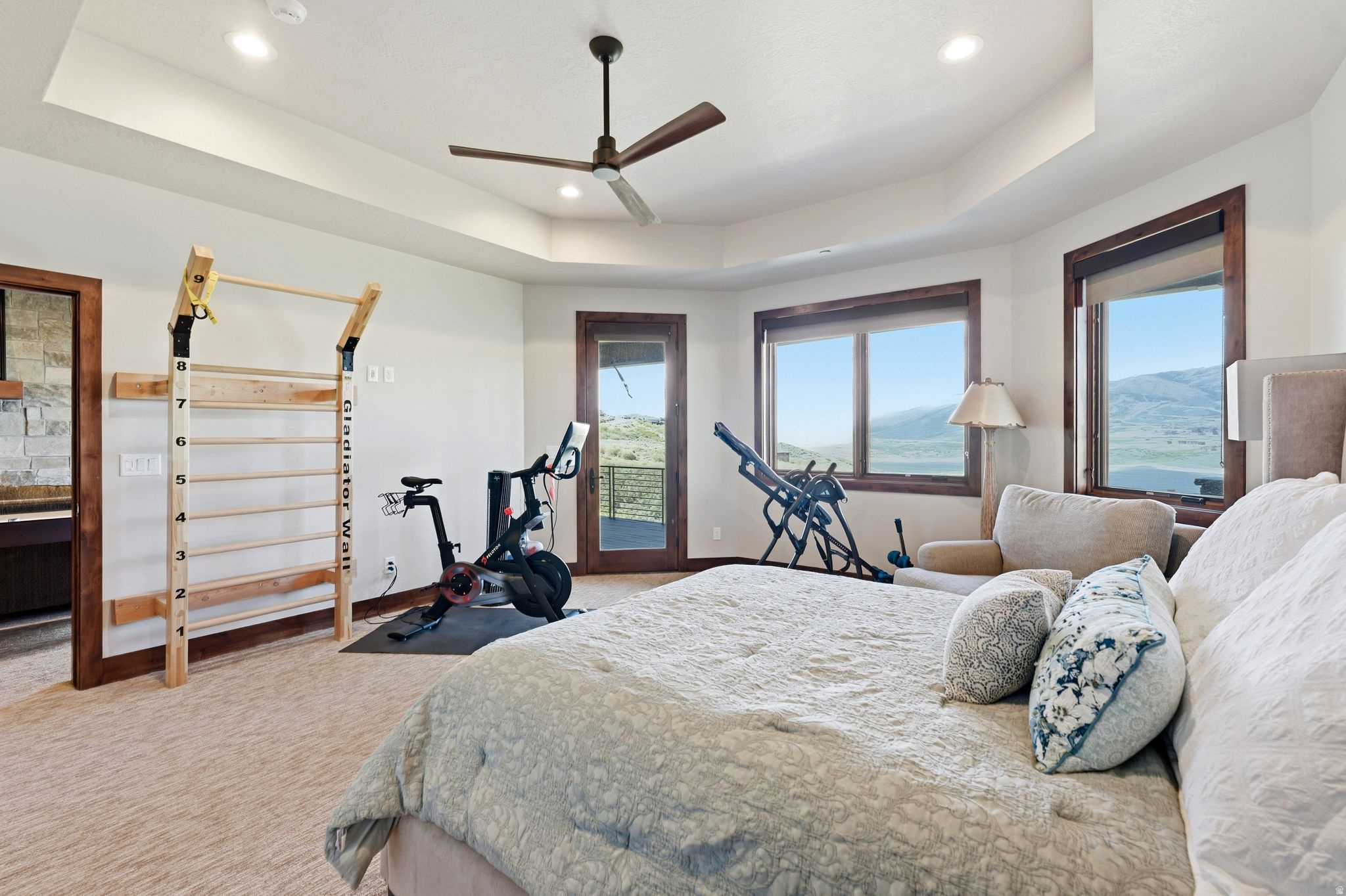 HIDEOUT CANYON - Residential