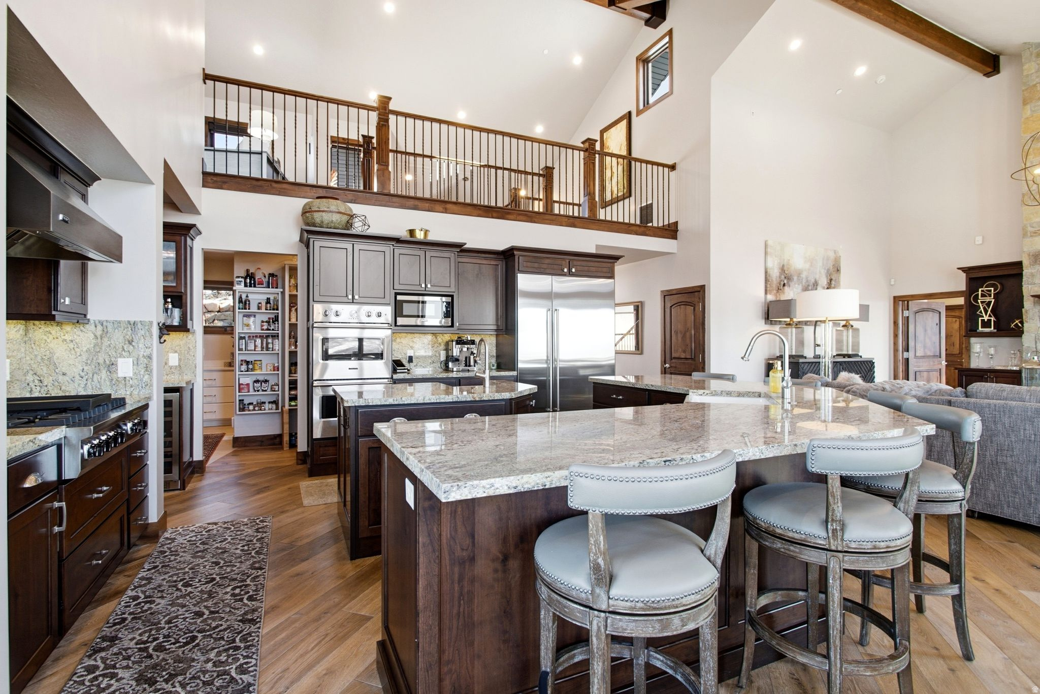 HIDEOUT CANYON - Residential