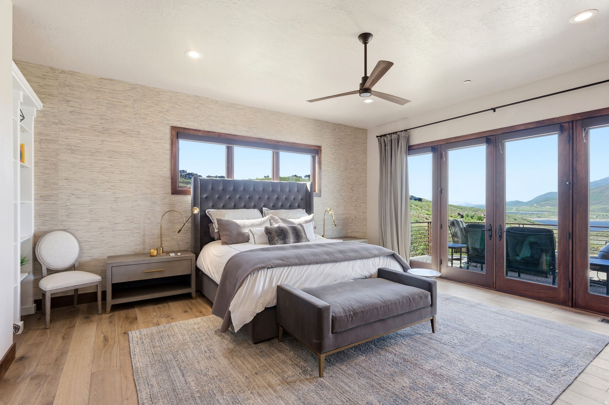 HIDEOUT CANYON - Residential