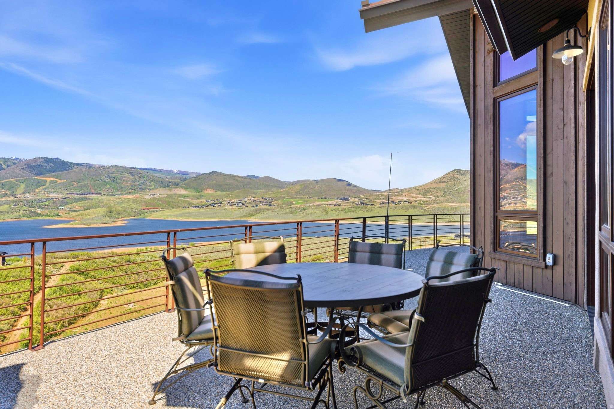 HIDEOUT CANYON - Residential