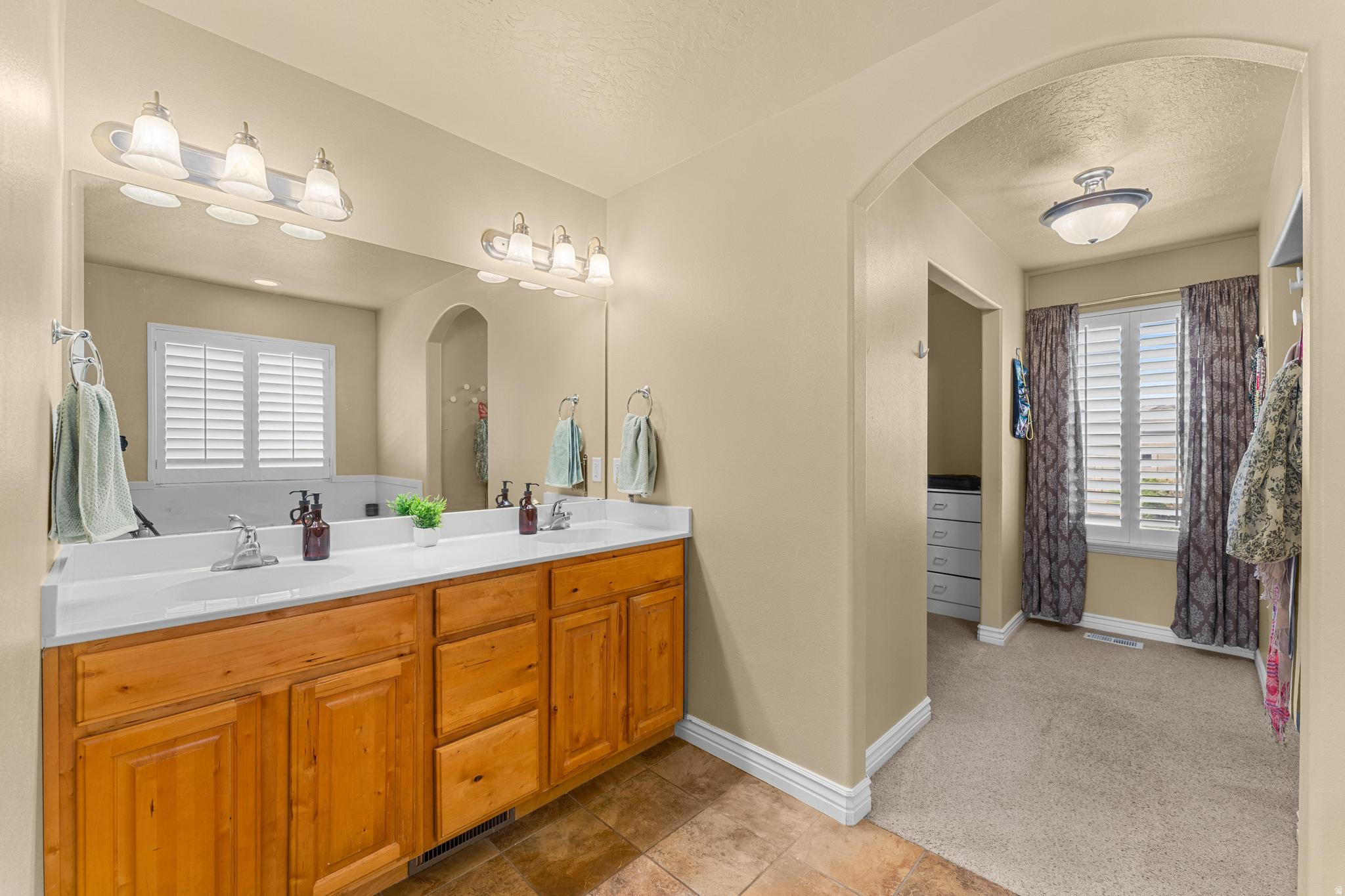 JACOBS RANCH - Residential