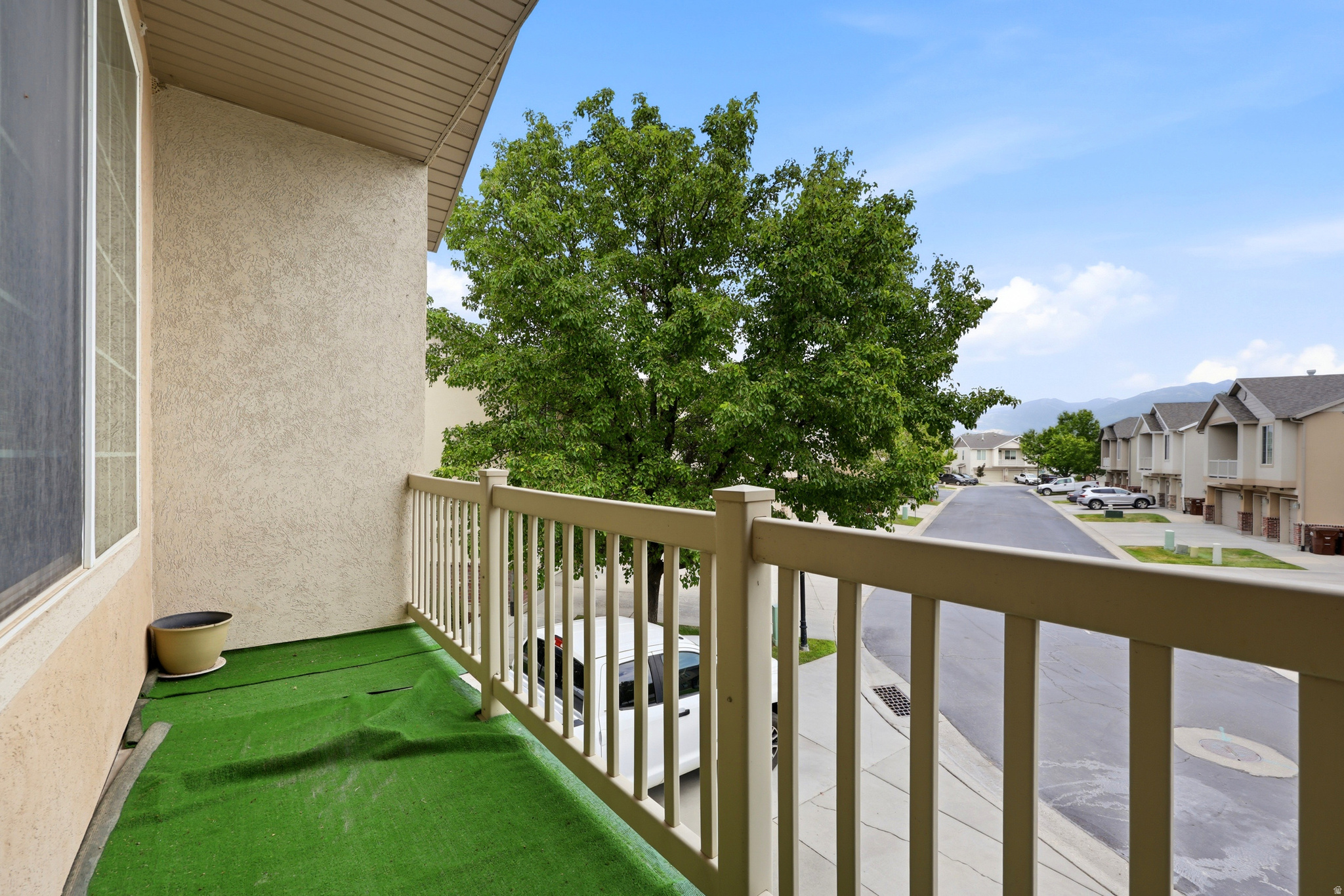 COVENTRY AT FOXBORO - Residential
