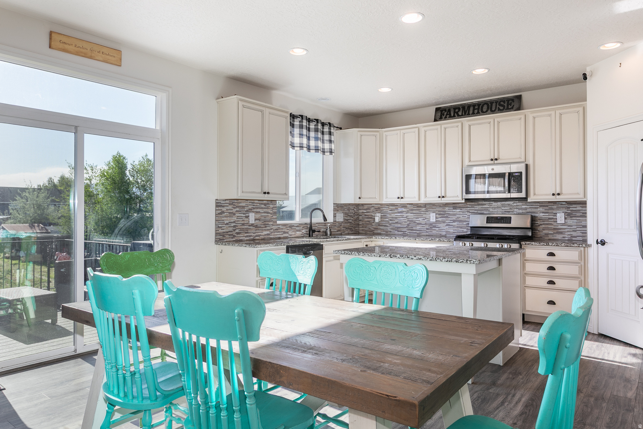 SKYVIEW ESTATES - Residential