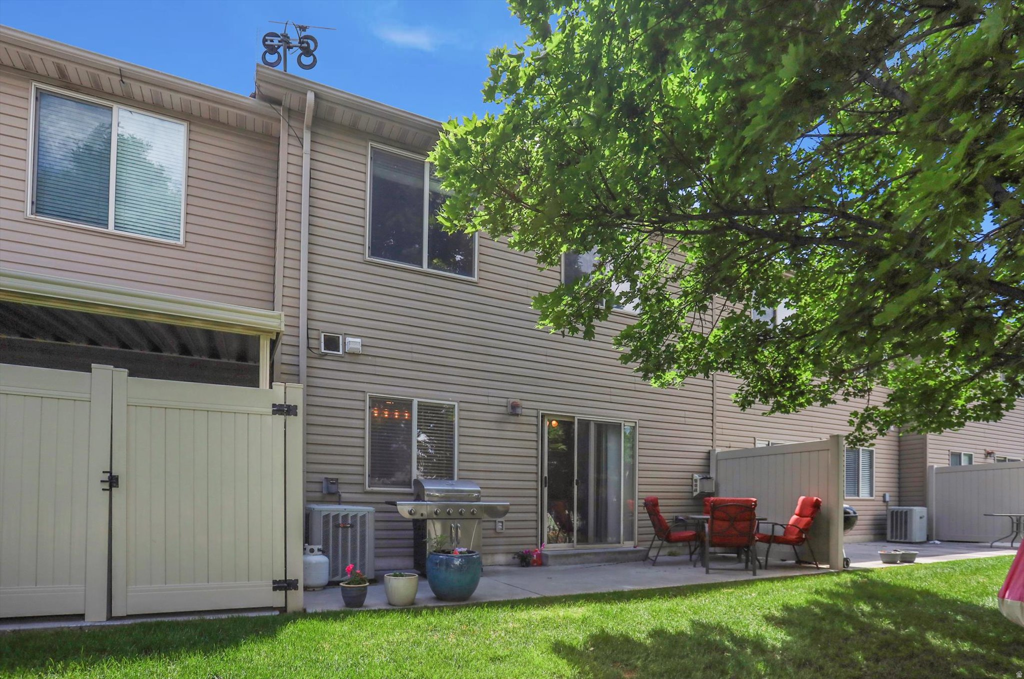 RANCHVIEW - Residential