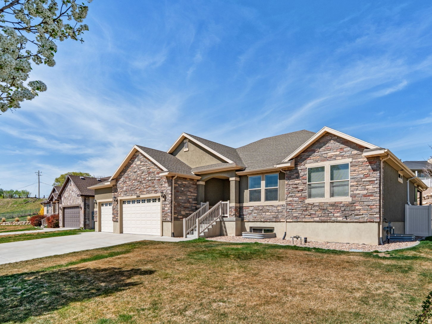 RIVER HOLLOW - Residential