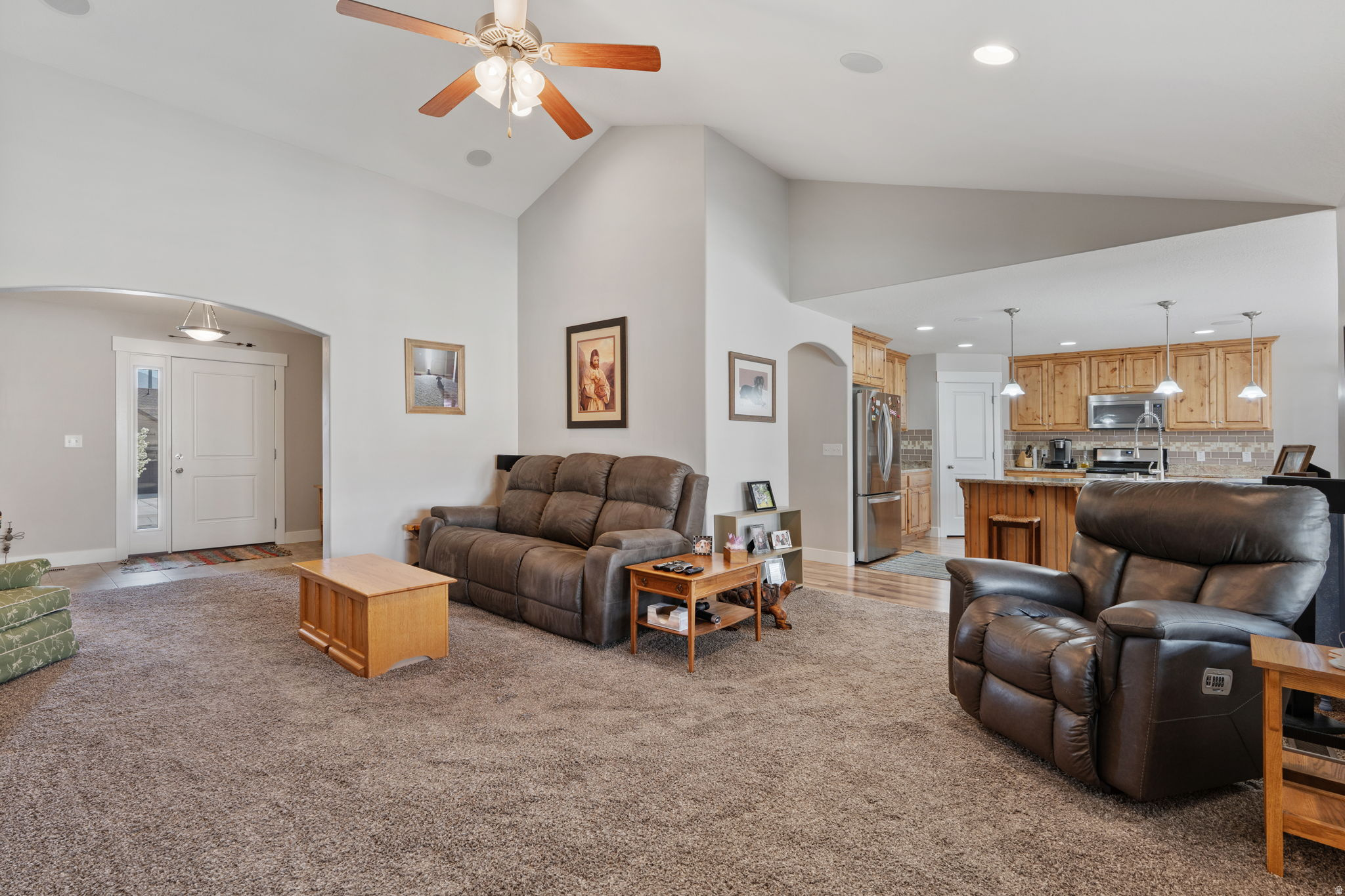RIVER HOLLOW - Residential