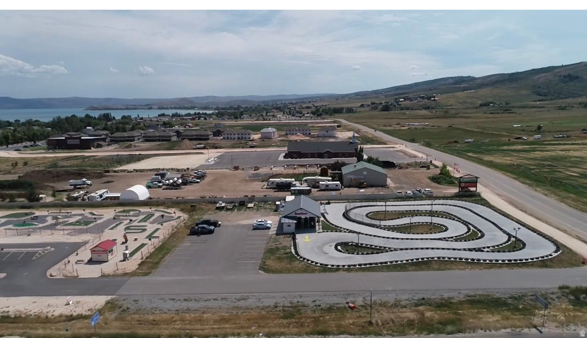 BLACK LAKE - Commercial Sale