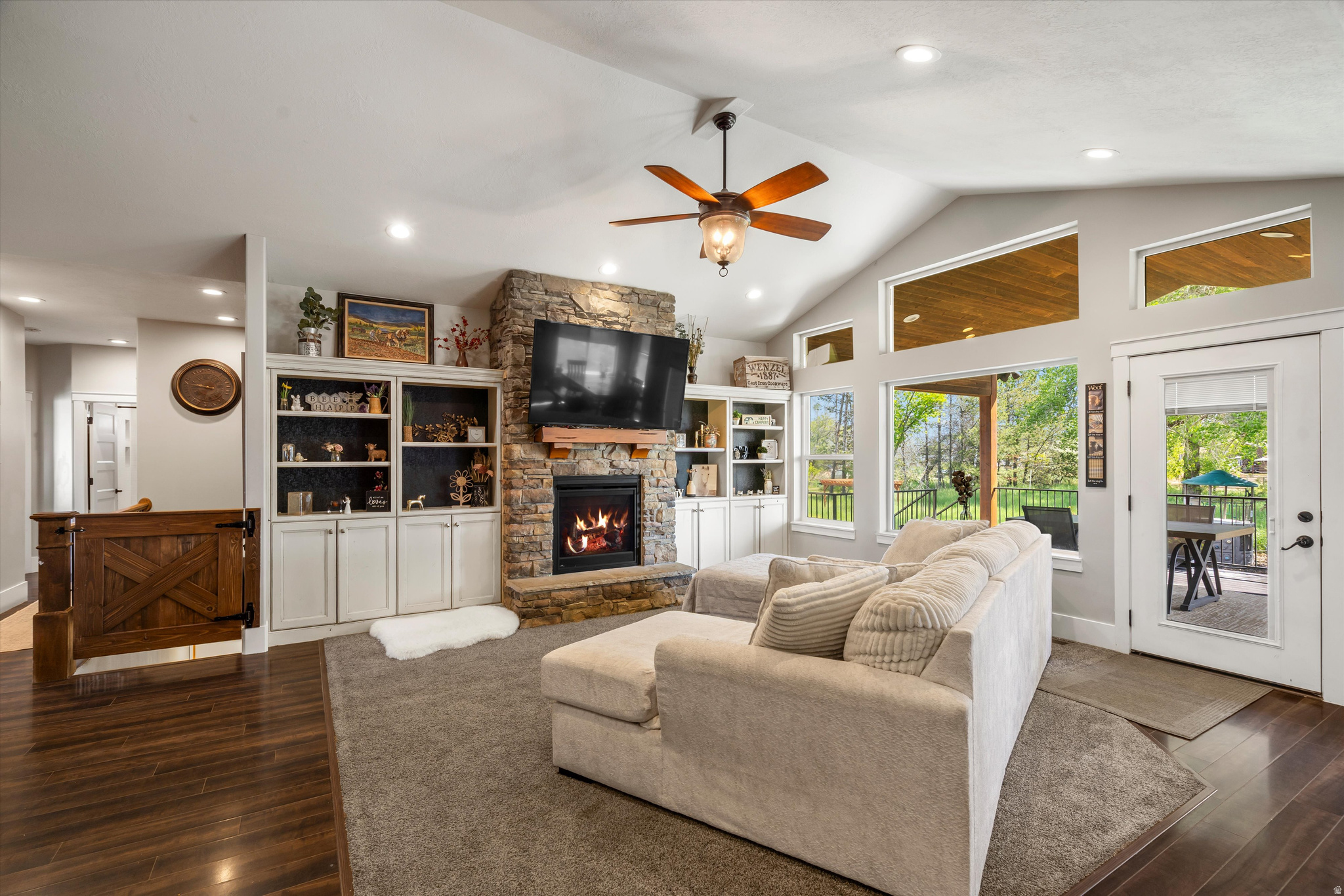 VALLEY GREEN ESTATES - Residential