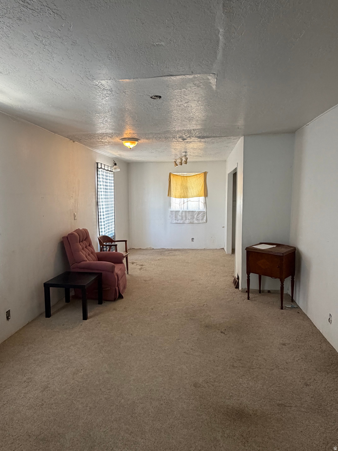 YOUNG PROPERTY - Residential