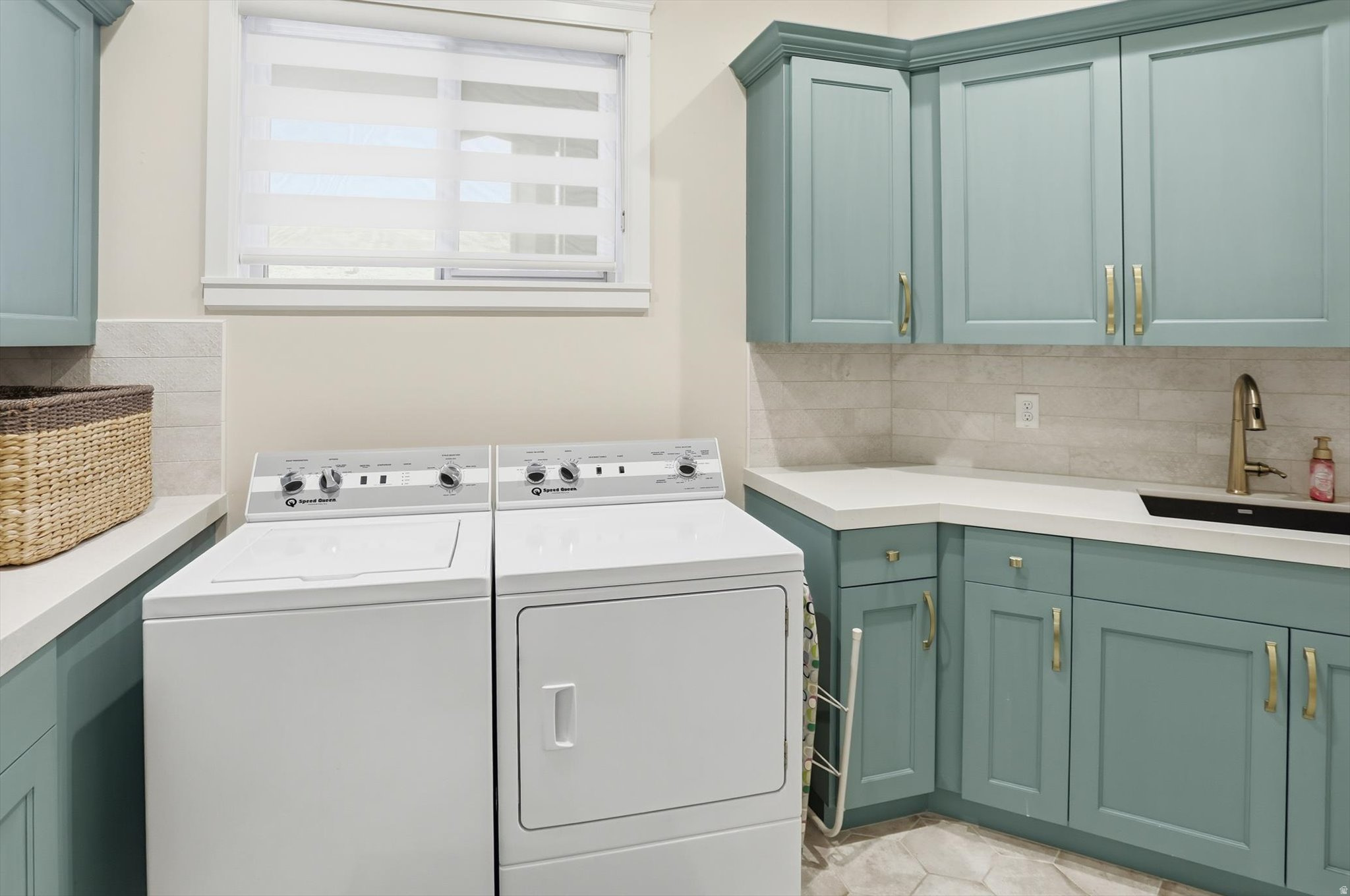 MAPLE SPRINGS ESTATES - Residential