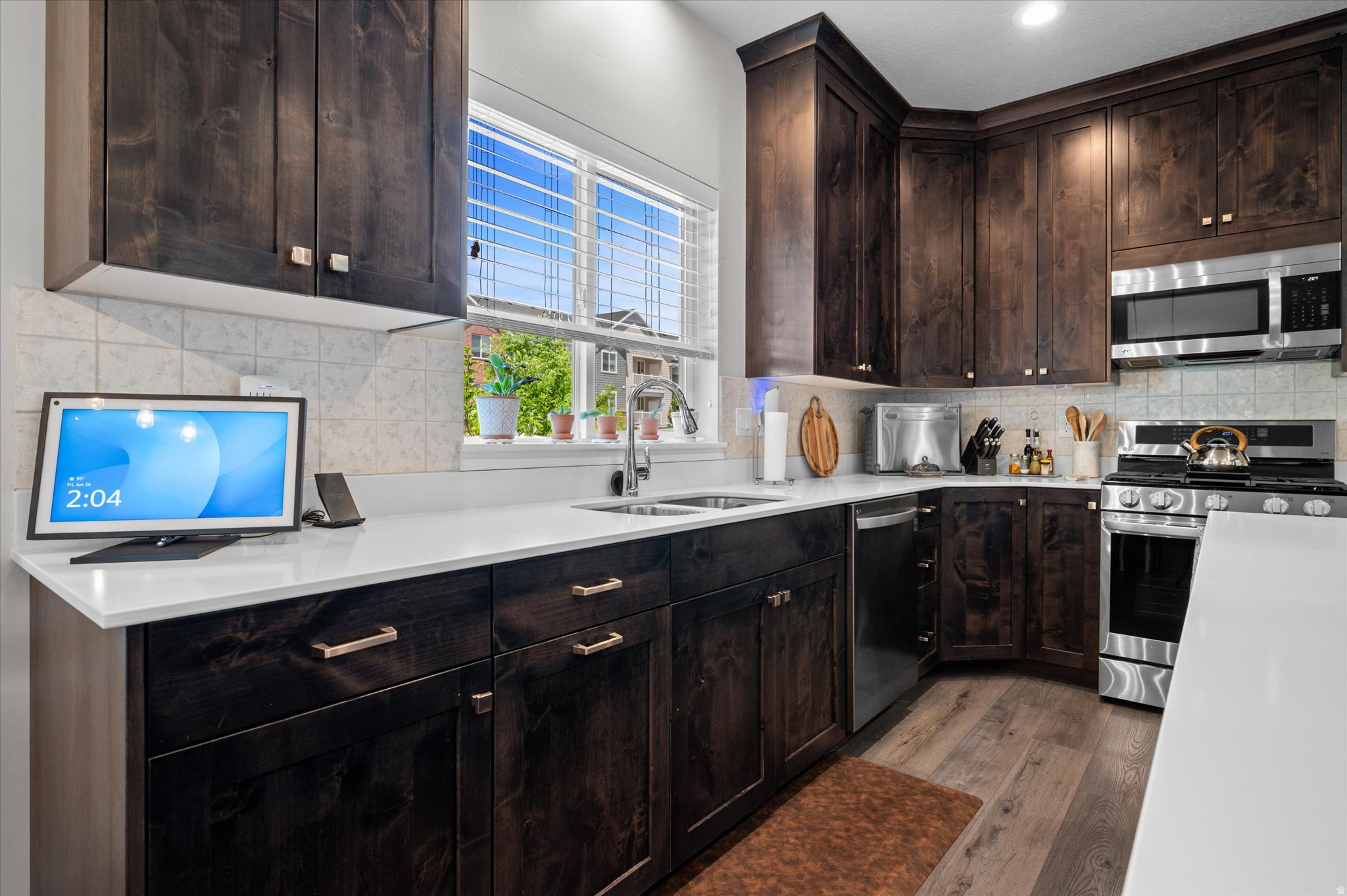 GLOVER ESTATES - Residential
