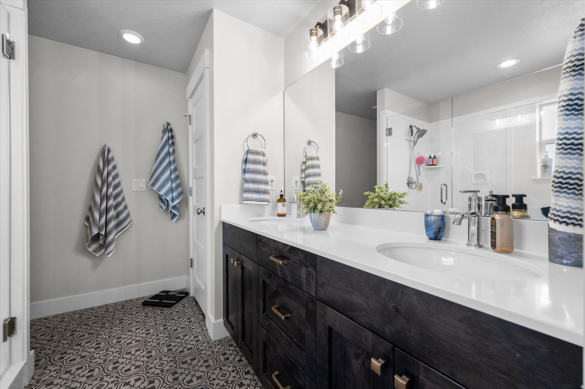 GLOVER ESTATES - Residential