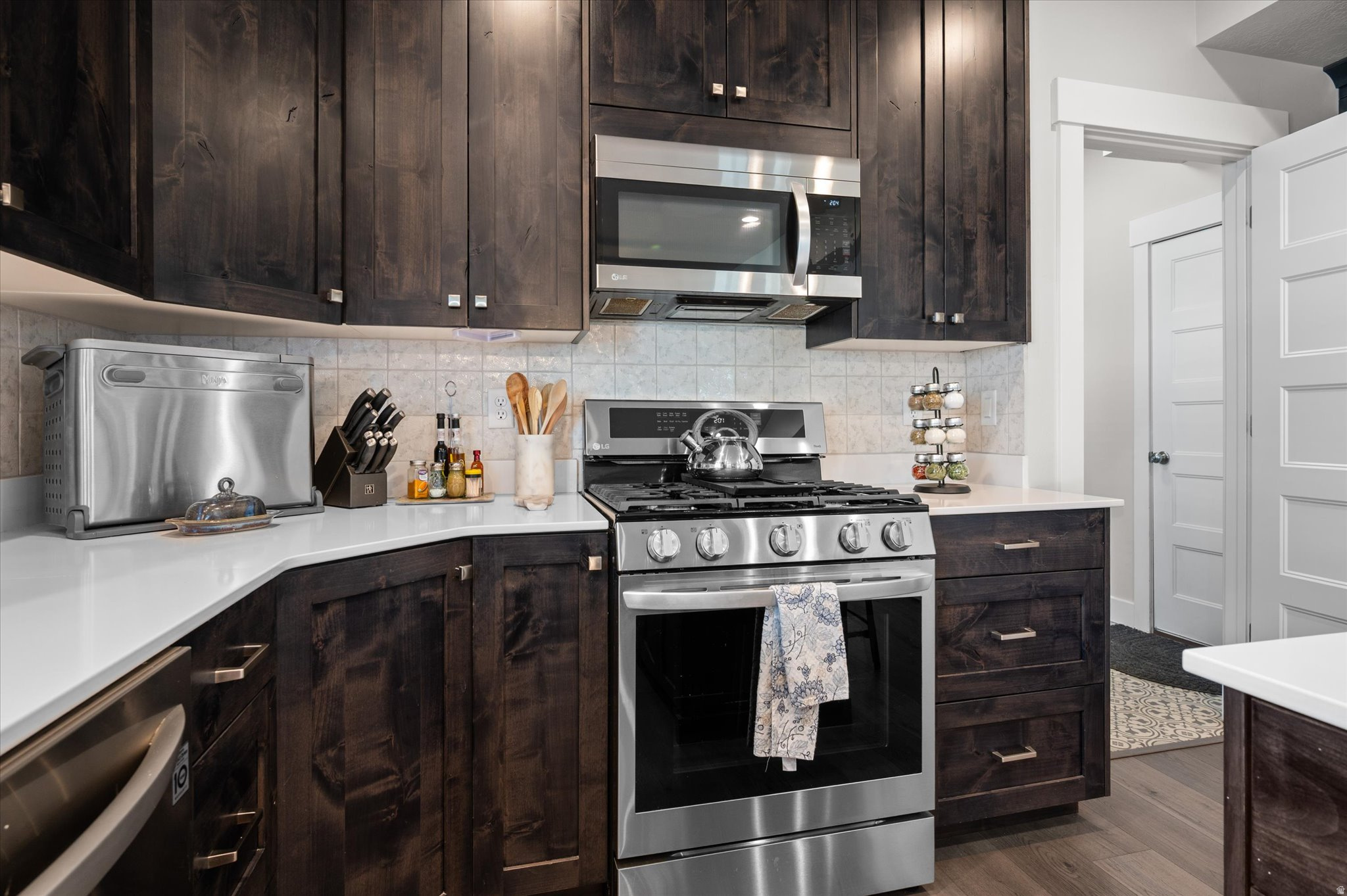 GLOVER ESTATES - Residential
