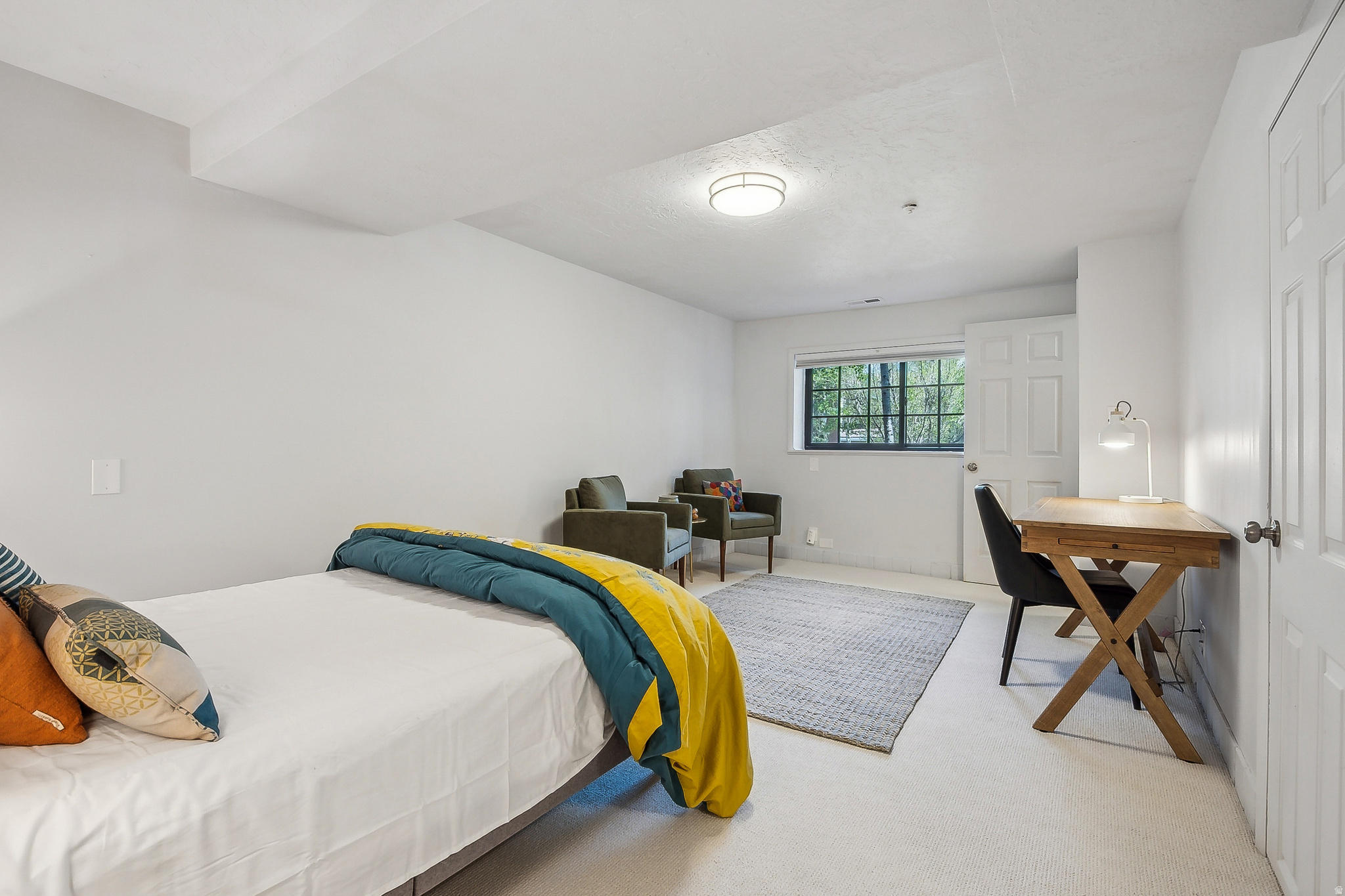 ELK RUN AT PINEBROOK - Residential Lease