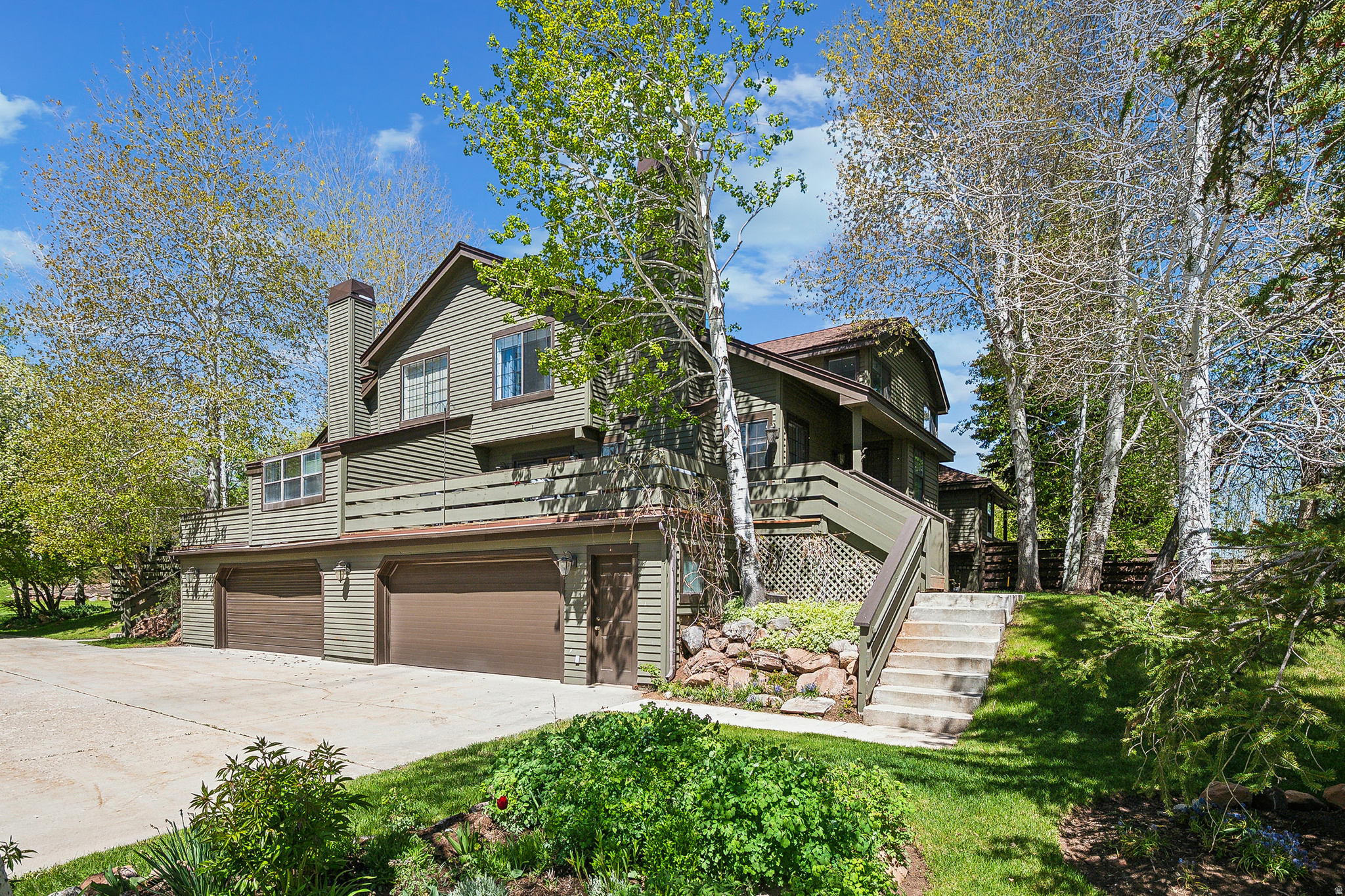 ELK RUN AT PINEBROOK - Residential Lease