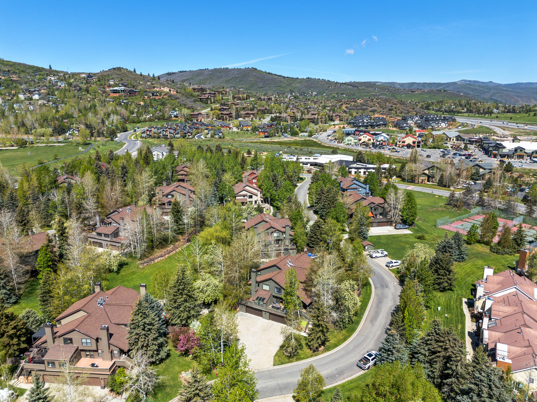 ELK RUN AT PINEBROOK - Residential Lease