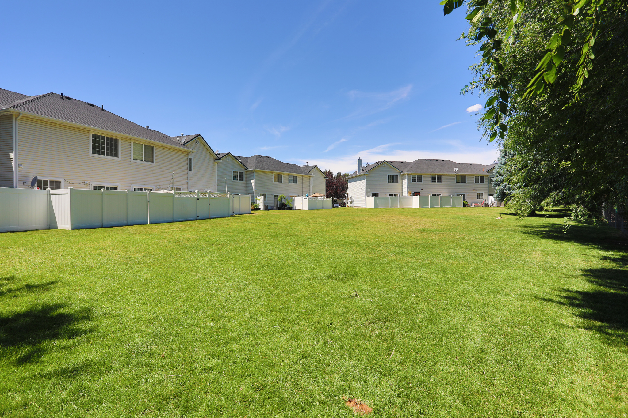 RIVERVIEW - Residential