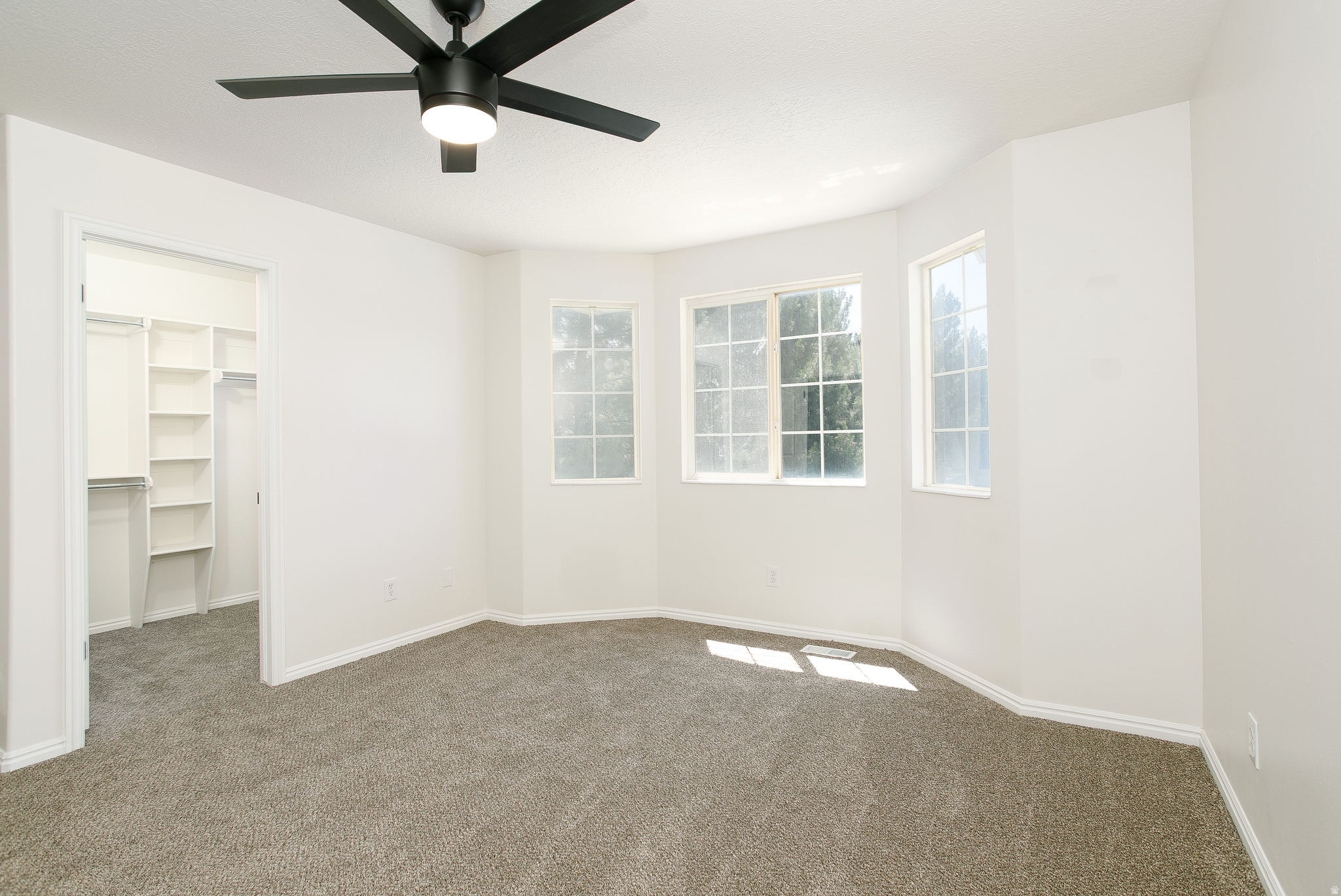 RIVERVIEW - Residential