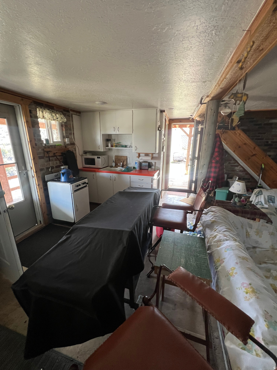 HARDWARE PARK MOUNTAIN ESTATES - Residential