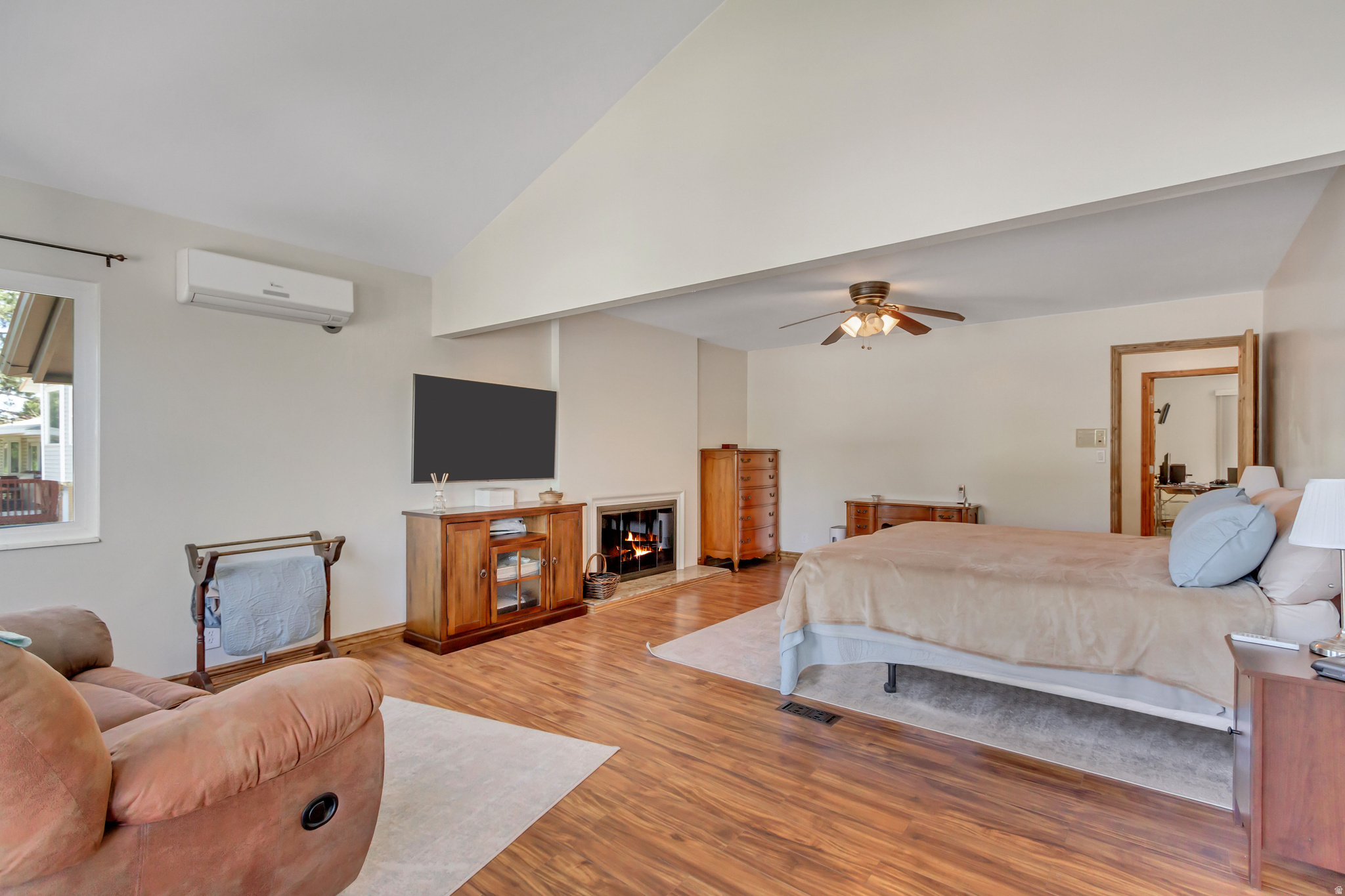 BELL CANYON ACRES #3 - Residential