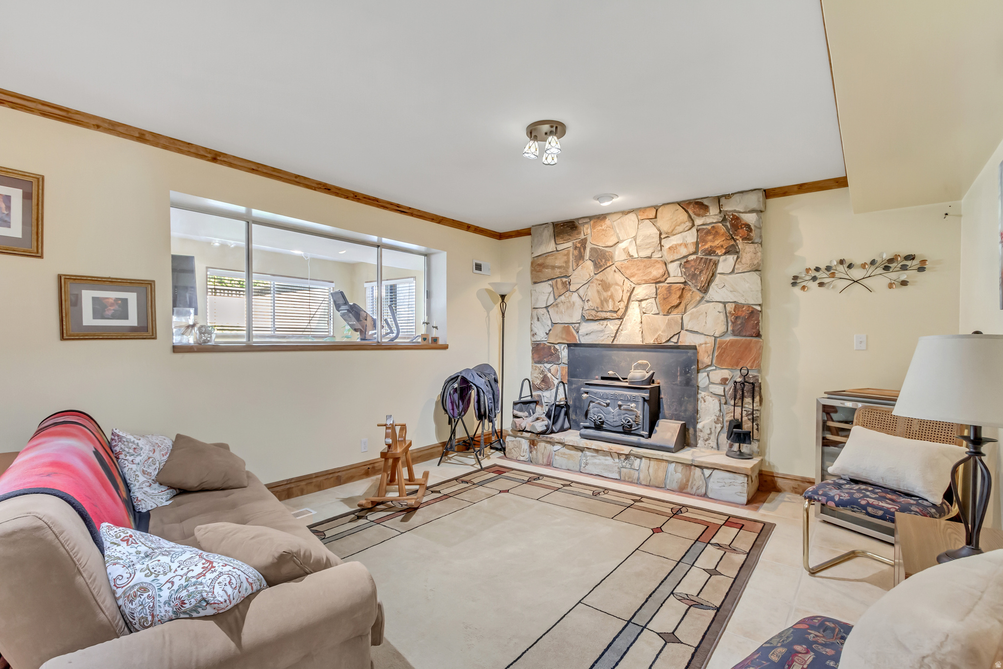 BELL CANYON ACRES #3 - Residential
