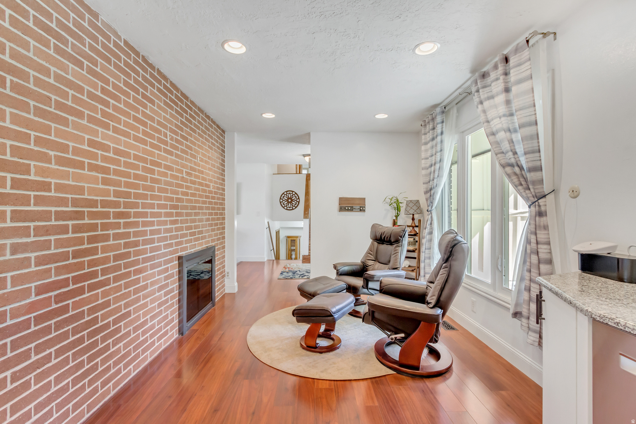BELL CANYON ACRES #3 - Residential
