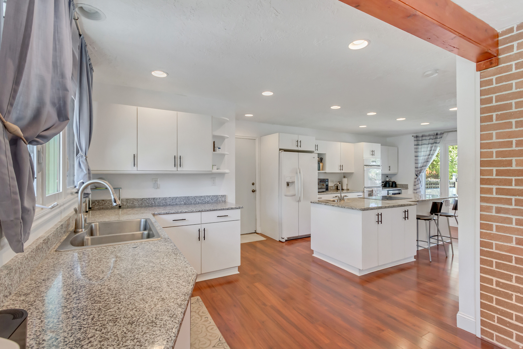 BELL CANYON ACRES #3 - Residential
