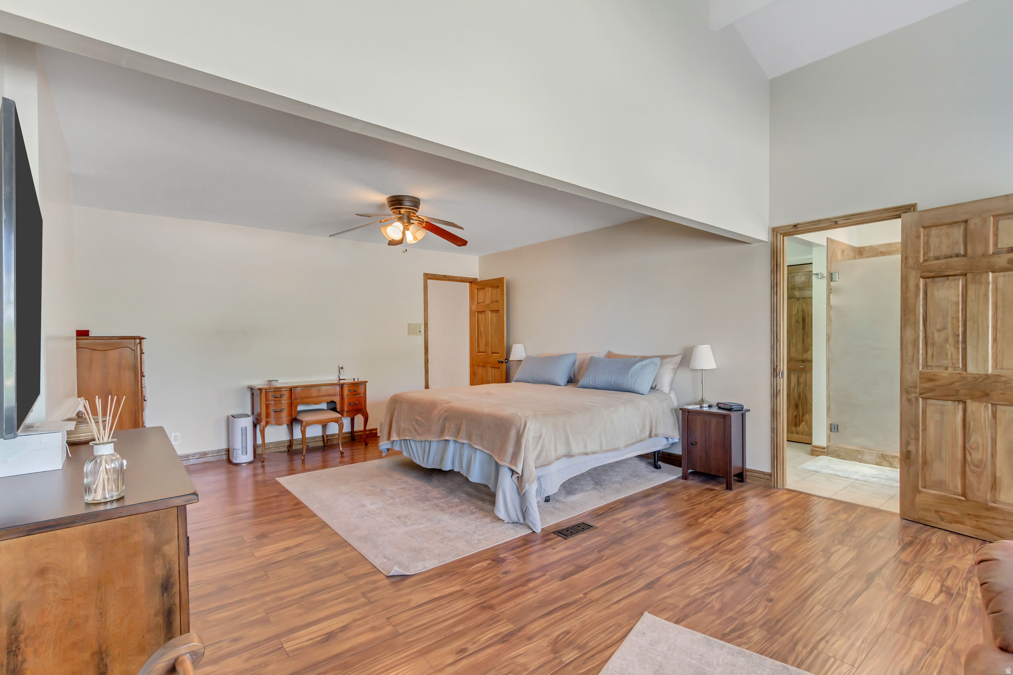 BELL CANYON ACRES #3 - Residential