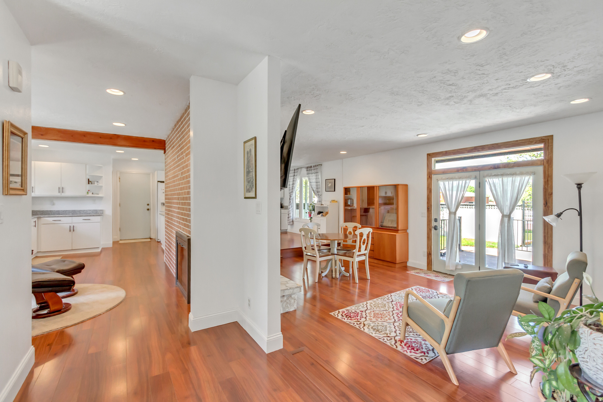 BELL CANYON ACRES #3 - Residential