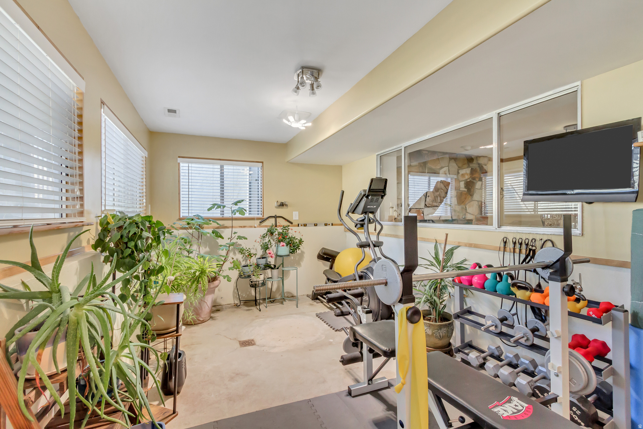 BELL CANYON ACRES #3 - Residential