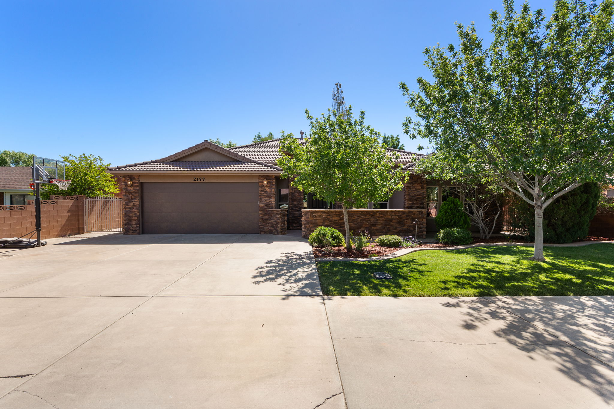 BLOOMINGTON HILLS 12 - Residential