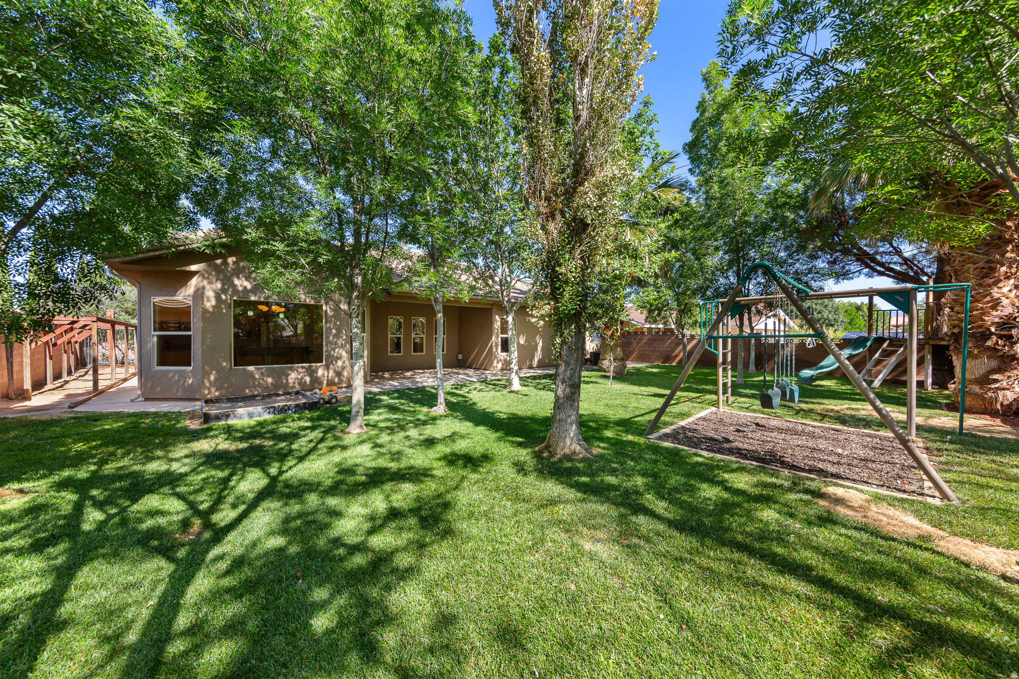 BLOOMINGTON HILLS 12 - Residential