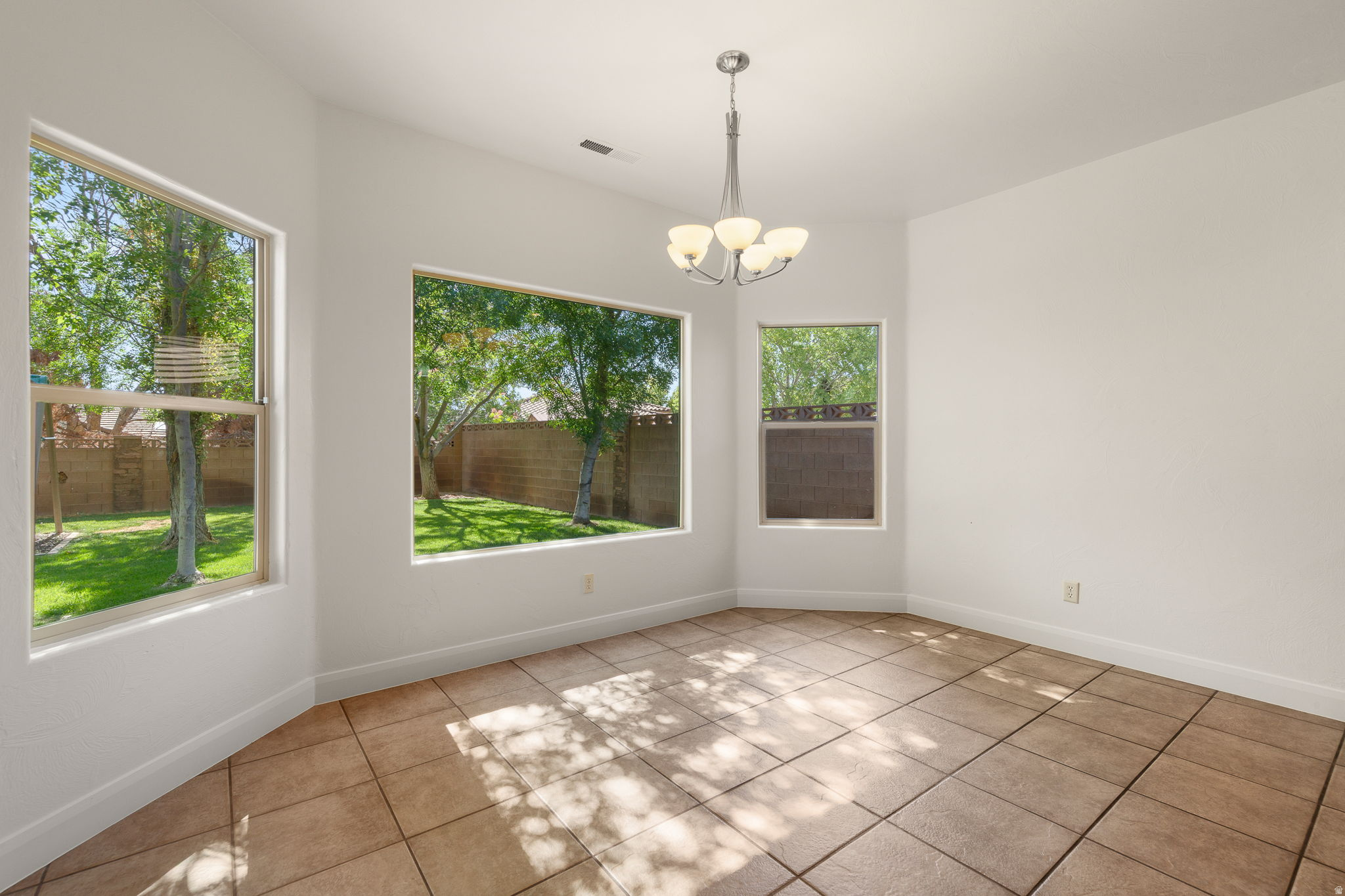 BLOOMINGTON HILLS 12 - Residential