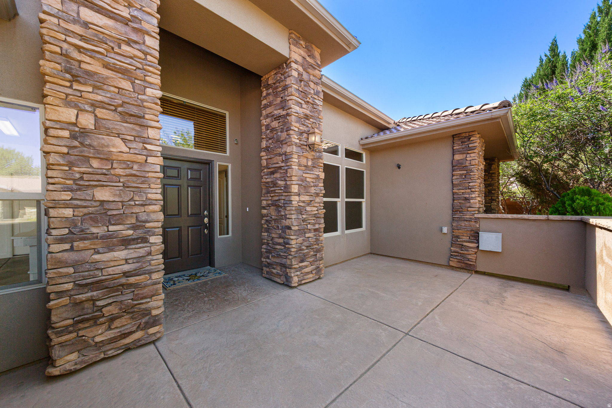 BLOOMINGTON HILLS 12 - Residential