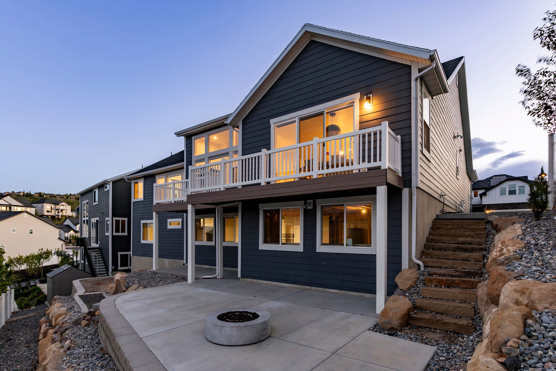 HIDDEN CANYON - Residential