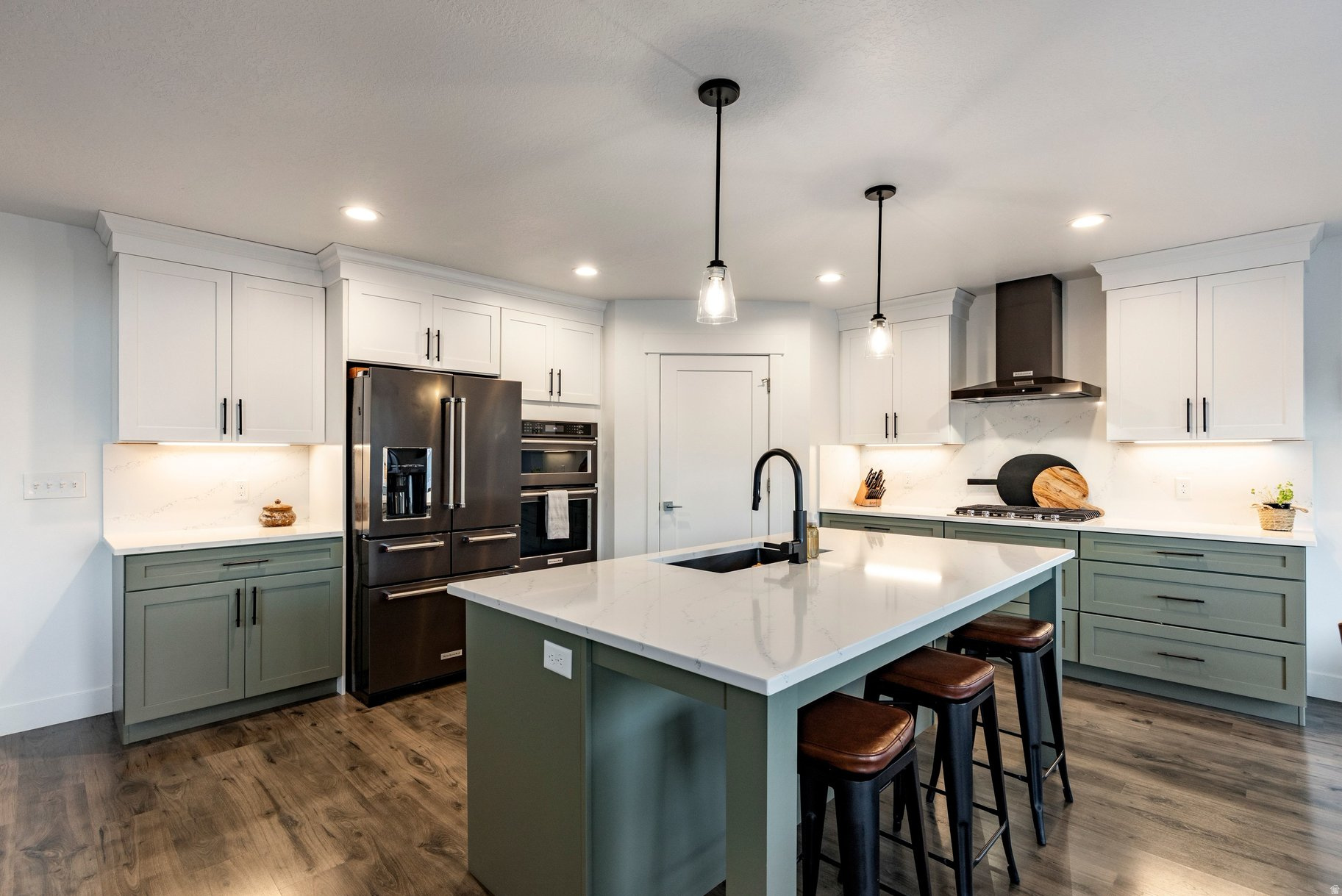 HIDDEN CANYON - Residential