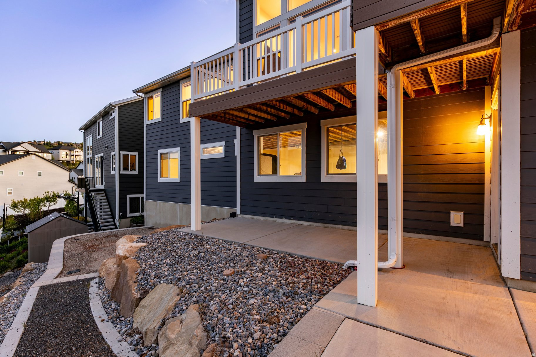 HIDDEN CANYON - Residential