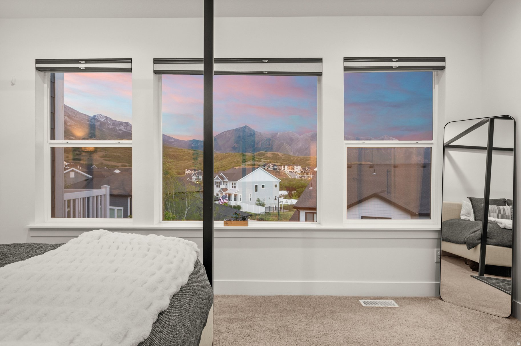HIDDEN CANYON - Residential