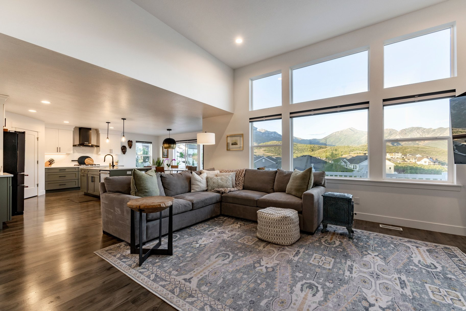 HIDDEN CANYON - Residential