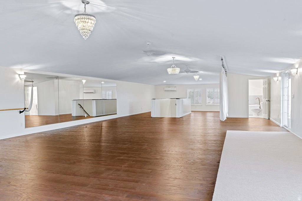 PINE VIEW ESTATES - Residential