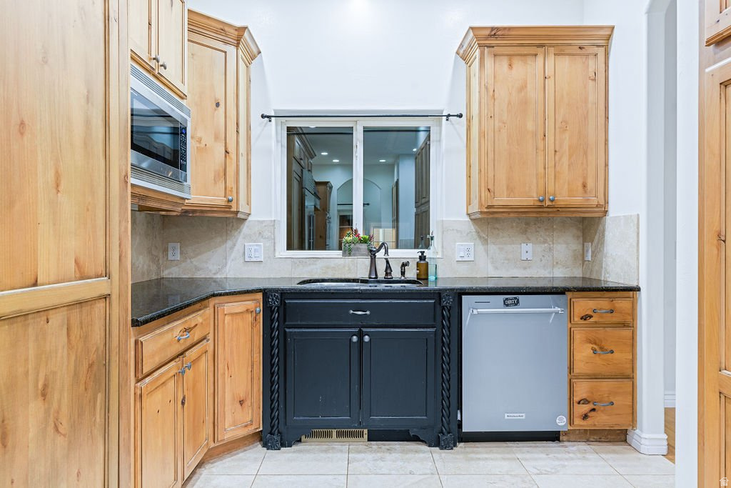 PINE VIEW ESTATES - Residential