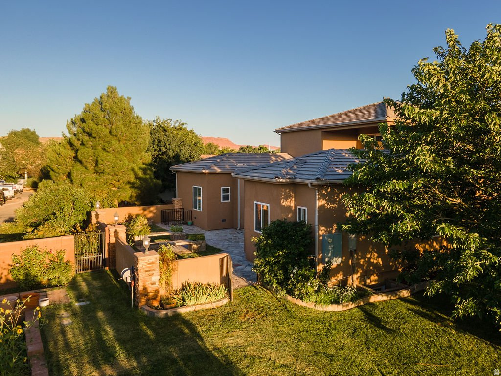 PINE VIEW ESTATES - Residential