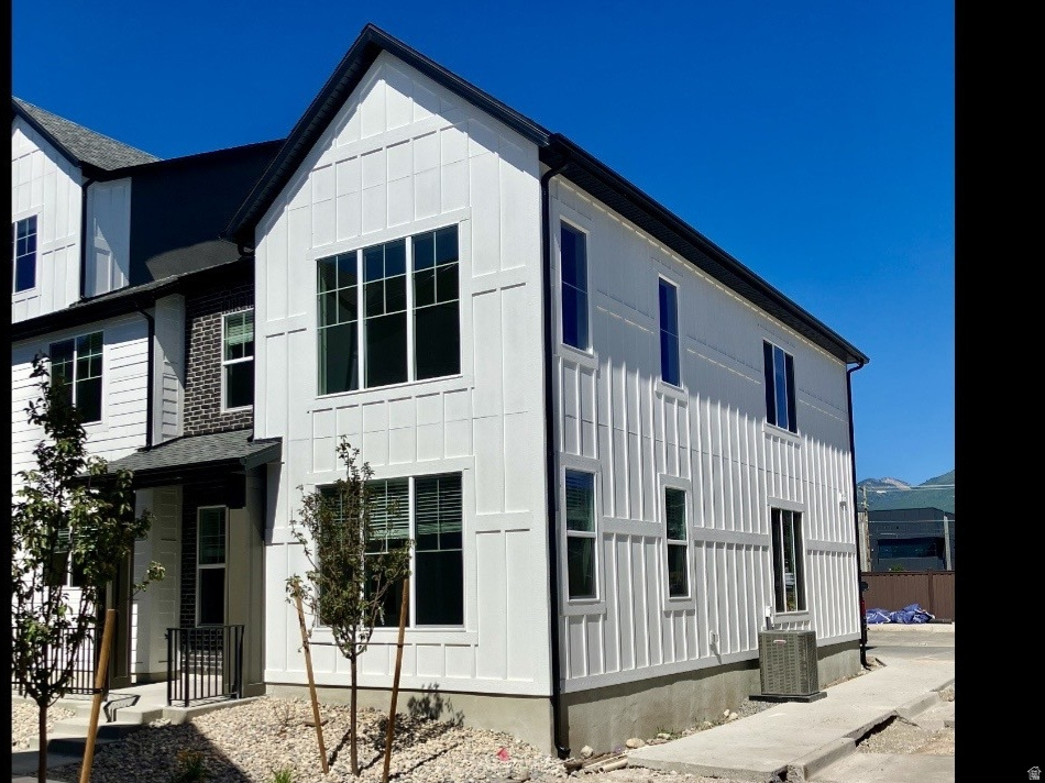 CLIFTON PLACE TOWNHOMES - Residential