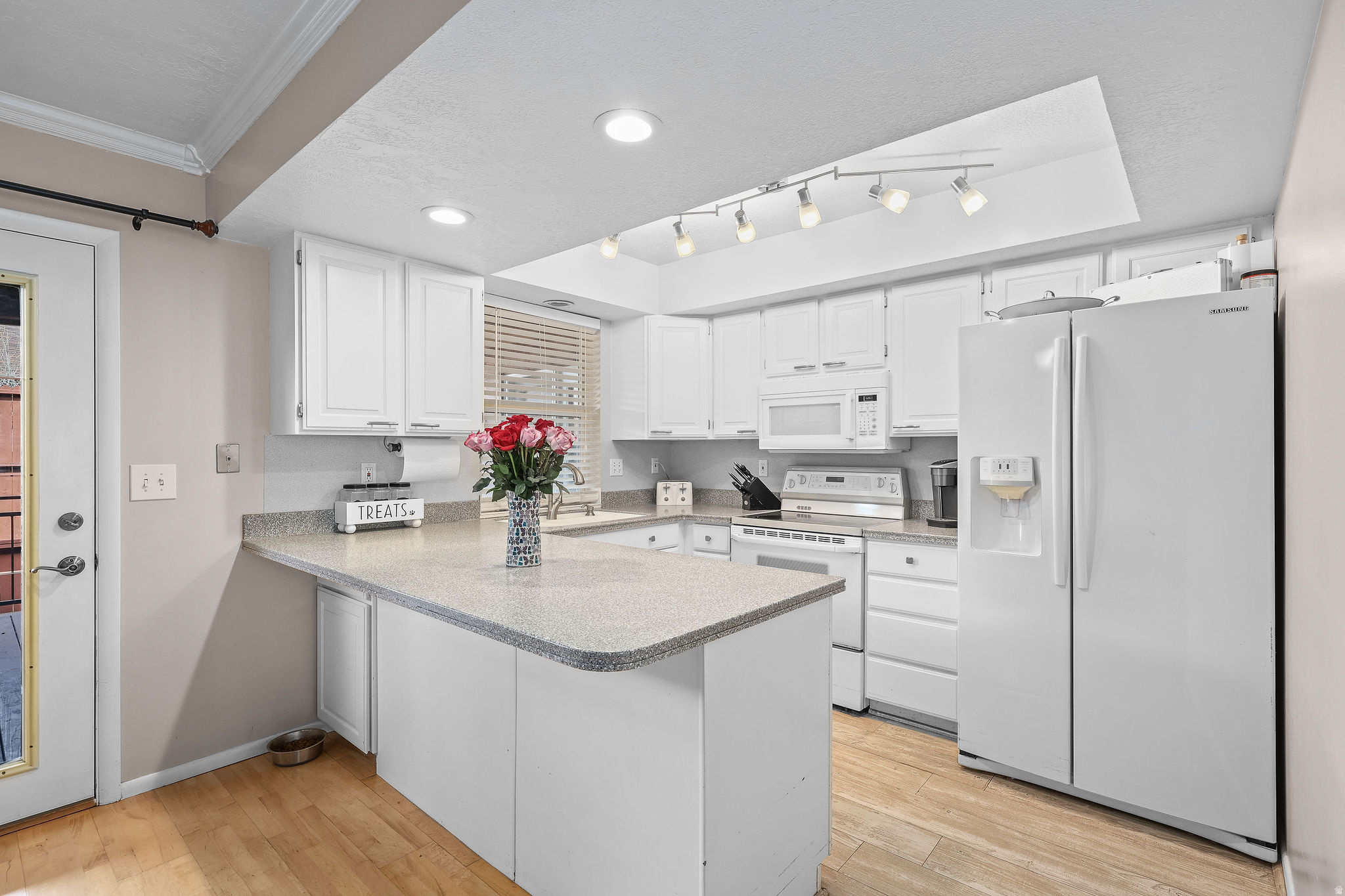 EASTGROVE - Residential