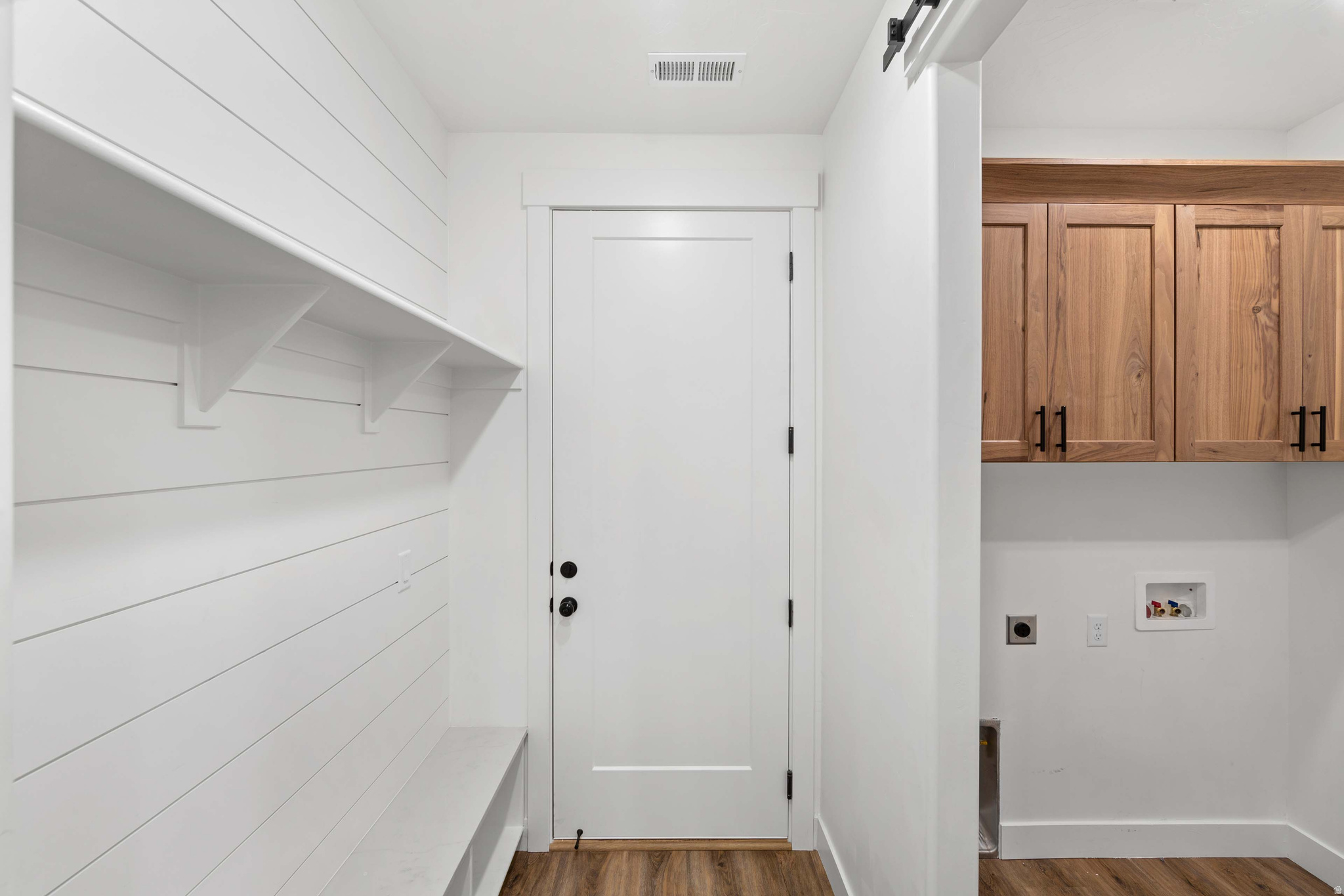 BRIDLE GATE ESTATES - Residential