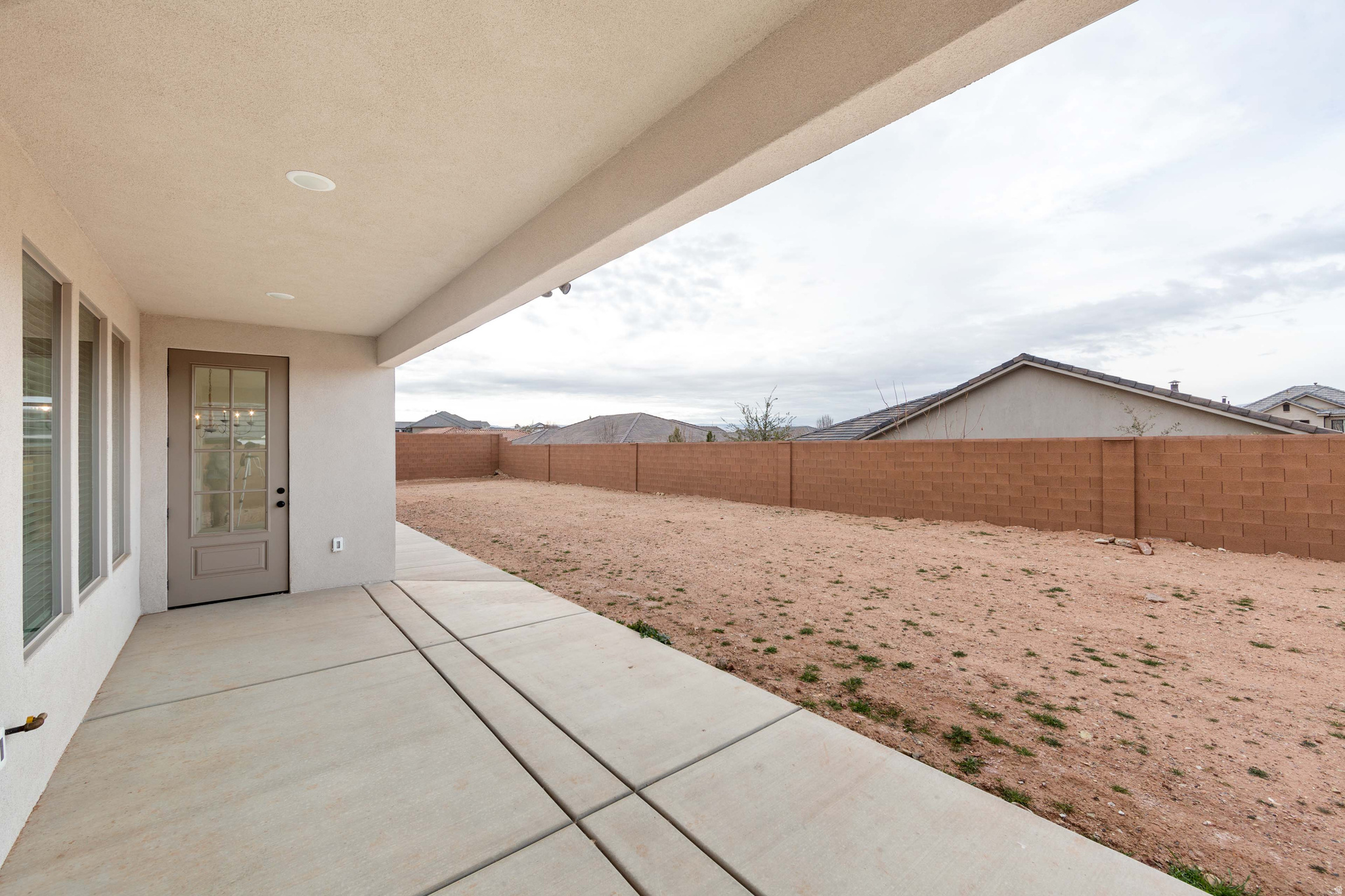 BRIDLE GATE ESTATES - Residential